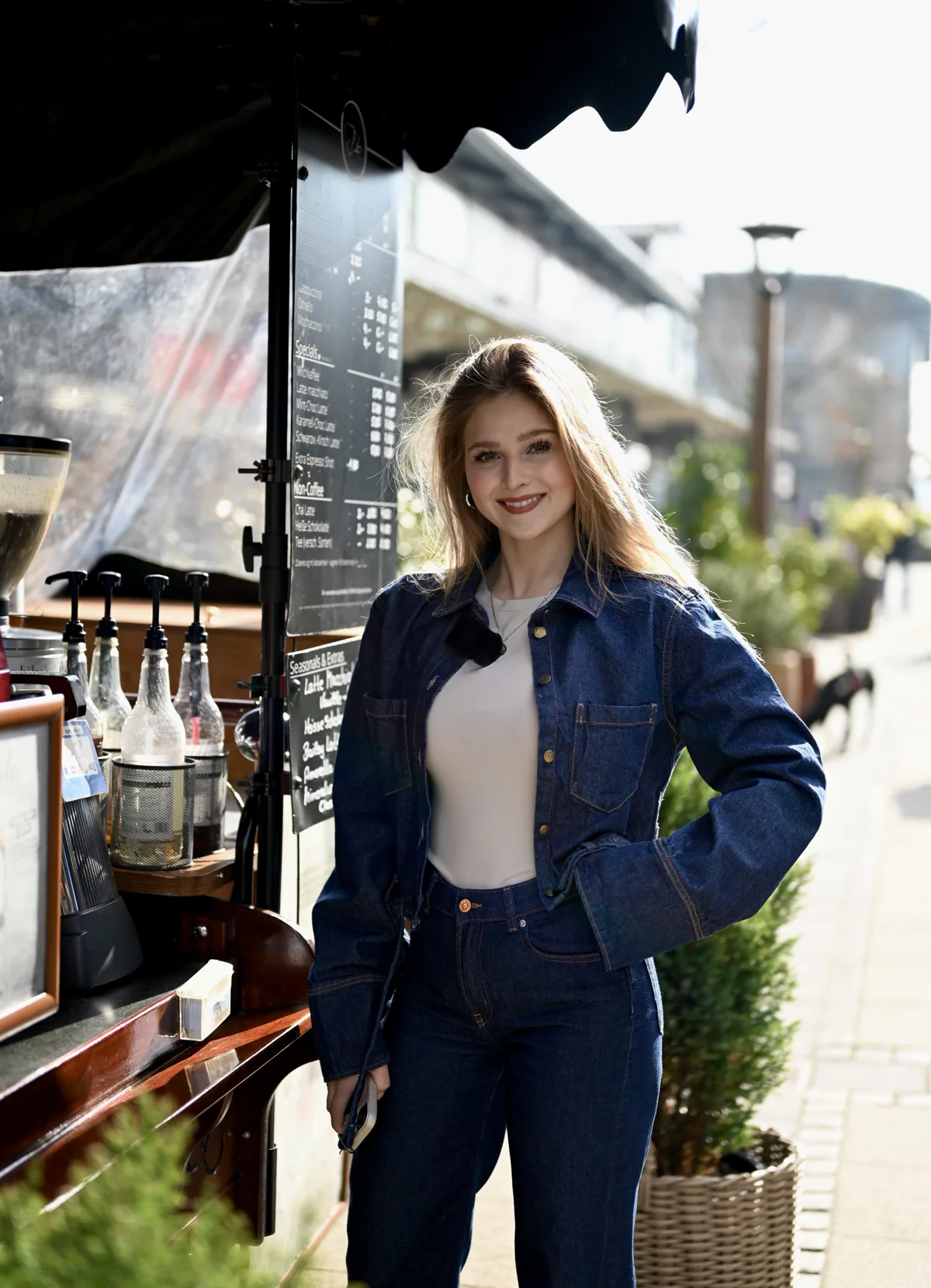 Dr Massing Hyalove Portrait 2.JPG