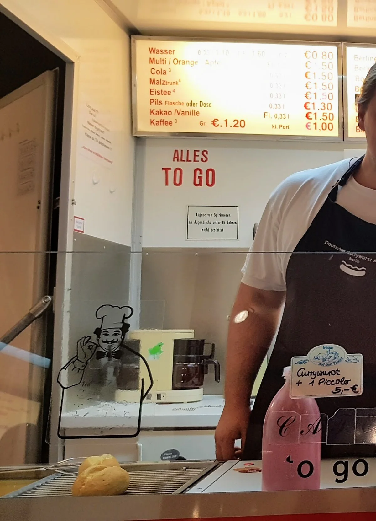 Sebastian_Studio_2025-22 (1).jpg