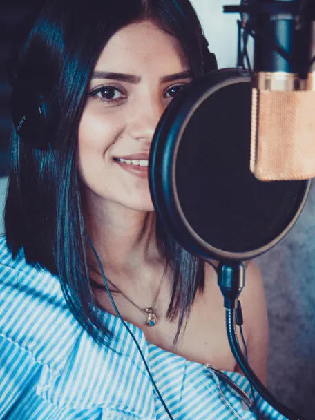 Voice-Over Sprecher:innen (m/w/d) für eine Kampagne