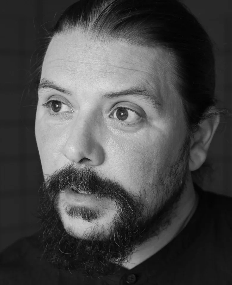 Sebastian_Studio_2025-22 (1).jpg