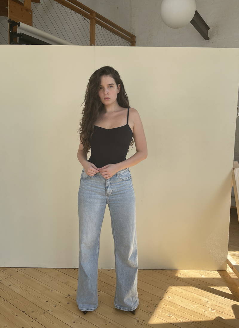 Laura Gashi – Hauptfoto