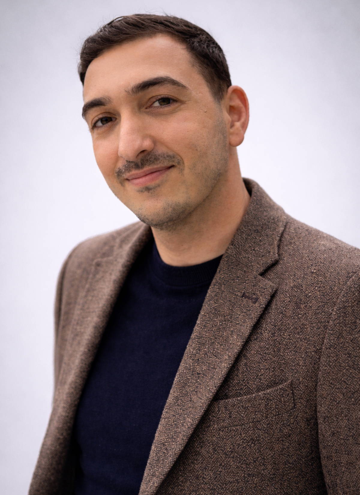 Arman Mandela Breuer - Foto 1