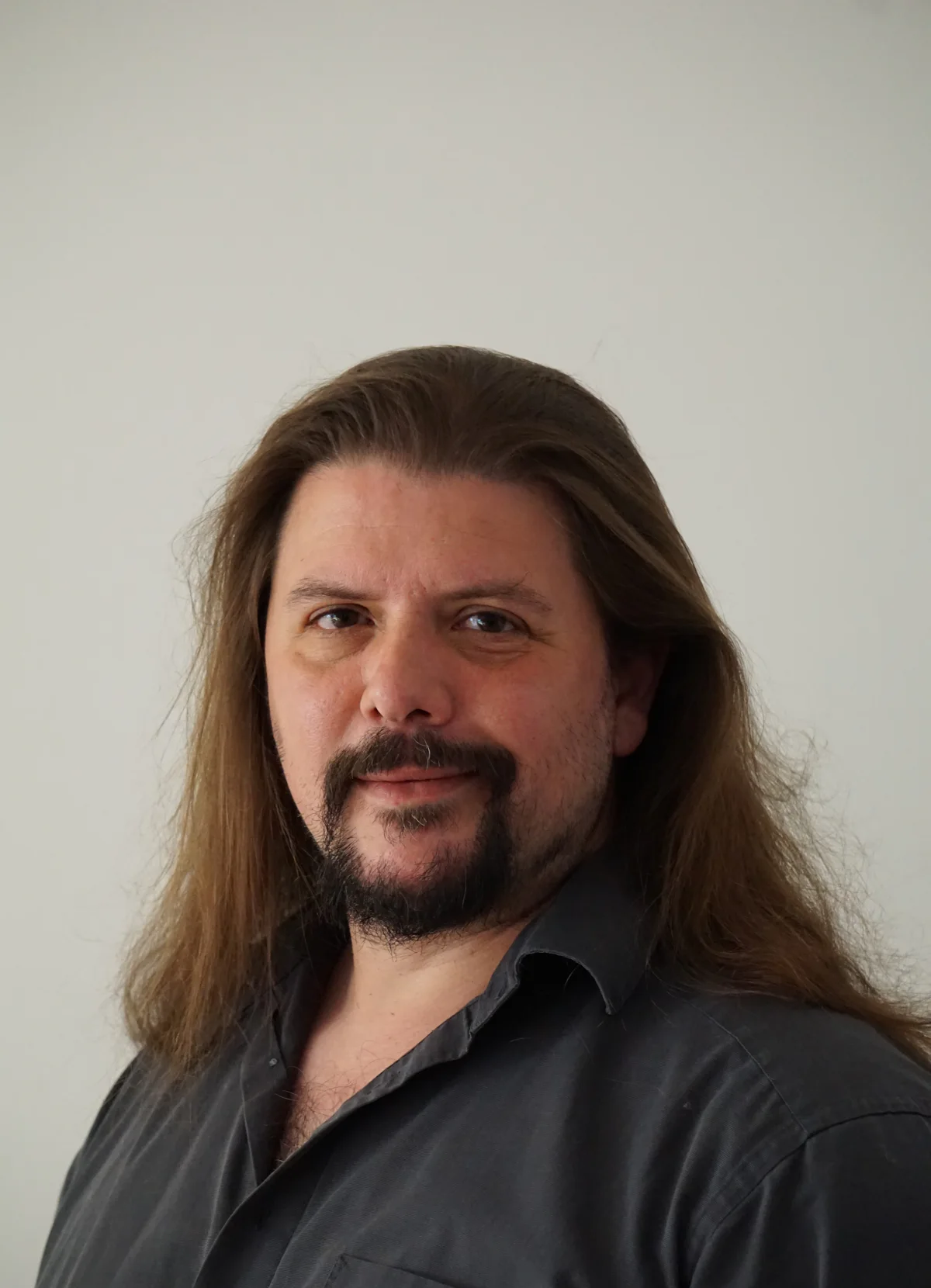 Sebastian_Studio_2025-22 (1).jpg